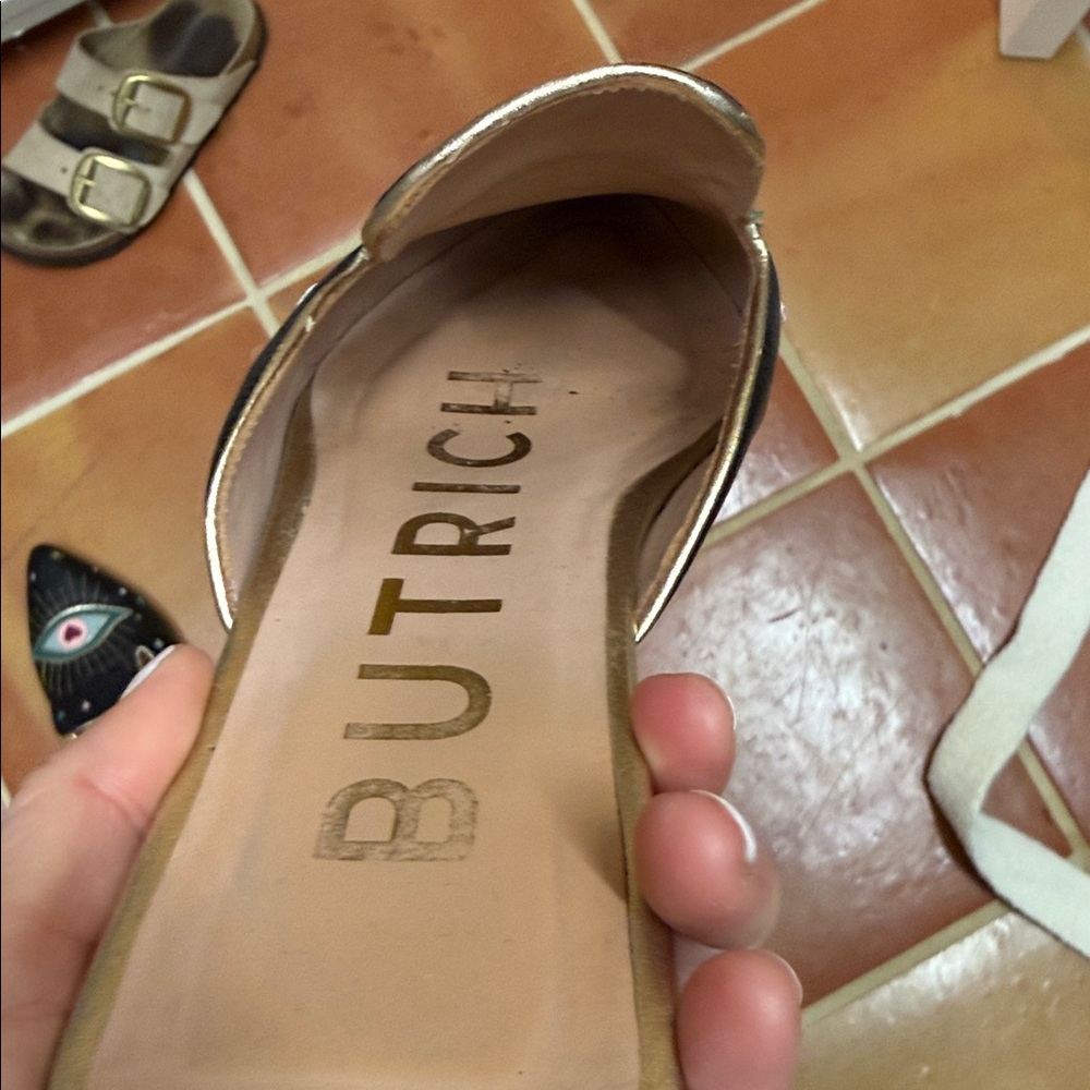 Butrich Women's Black Embroidered Mules - Picture 3 of 5